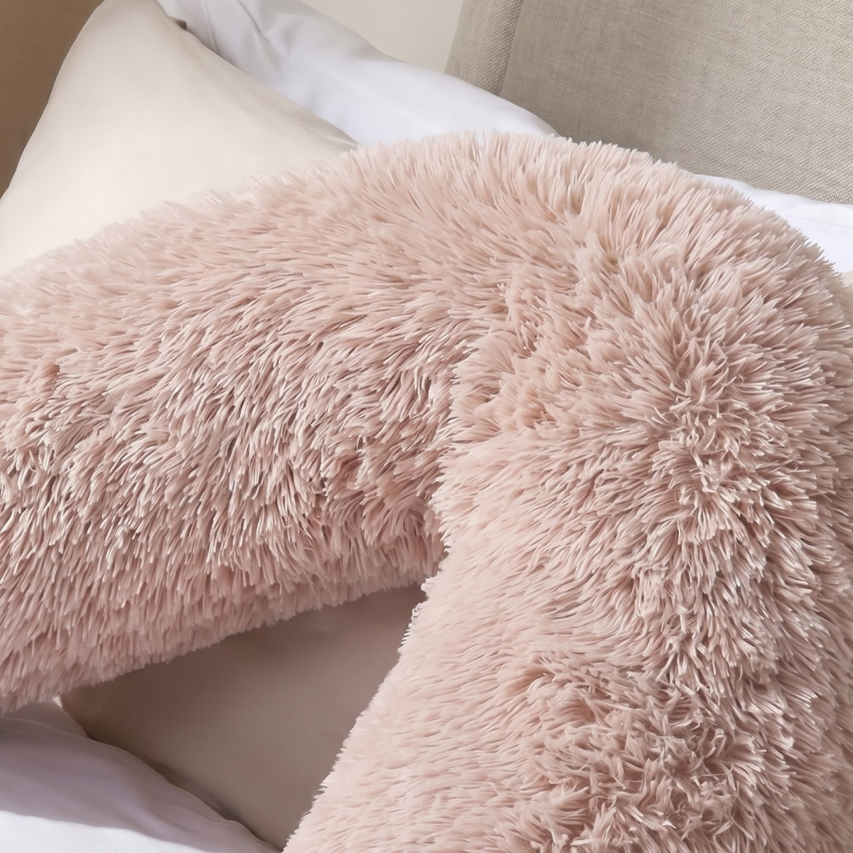 OHS Long Hair V Shape Pillow - Natural>