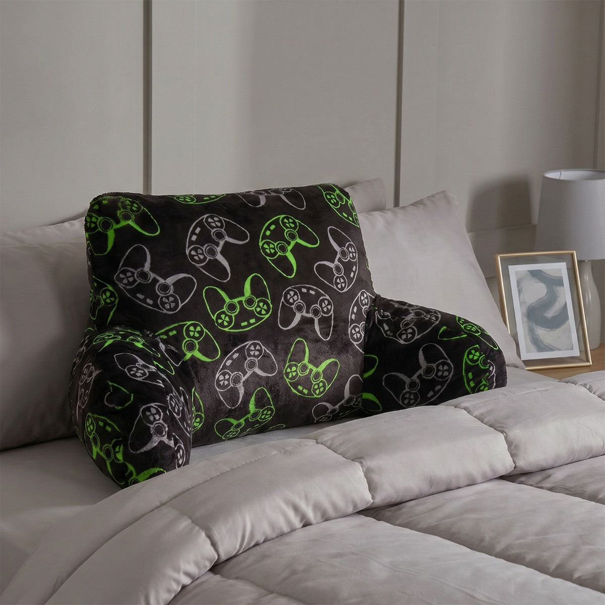 OHS Gaming Fleece Cuddle Cushion - Black/Green>