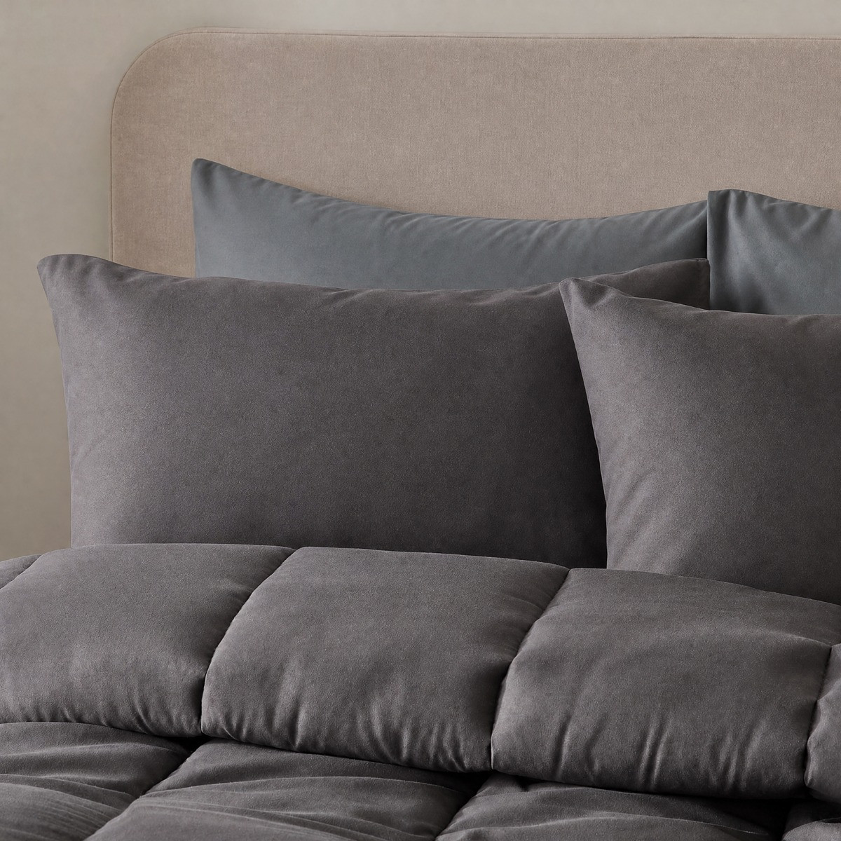 OHS Coverless 10.5 Tog Duvet Set - Charcoal>