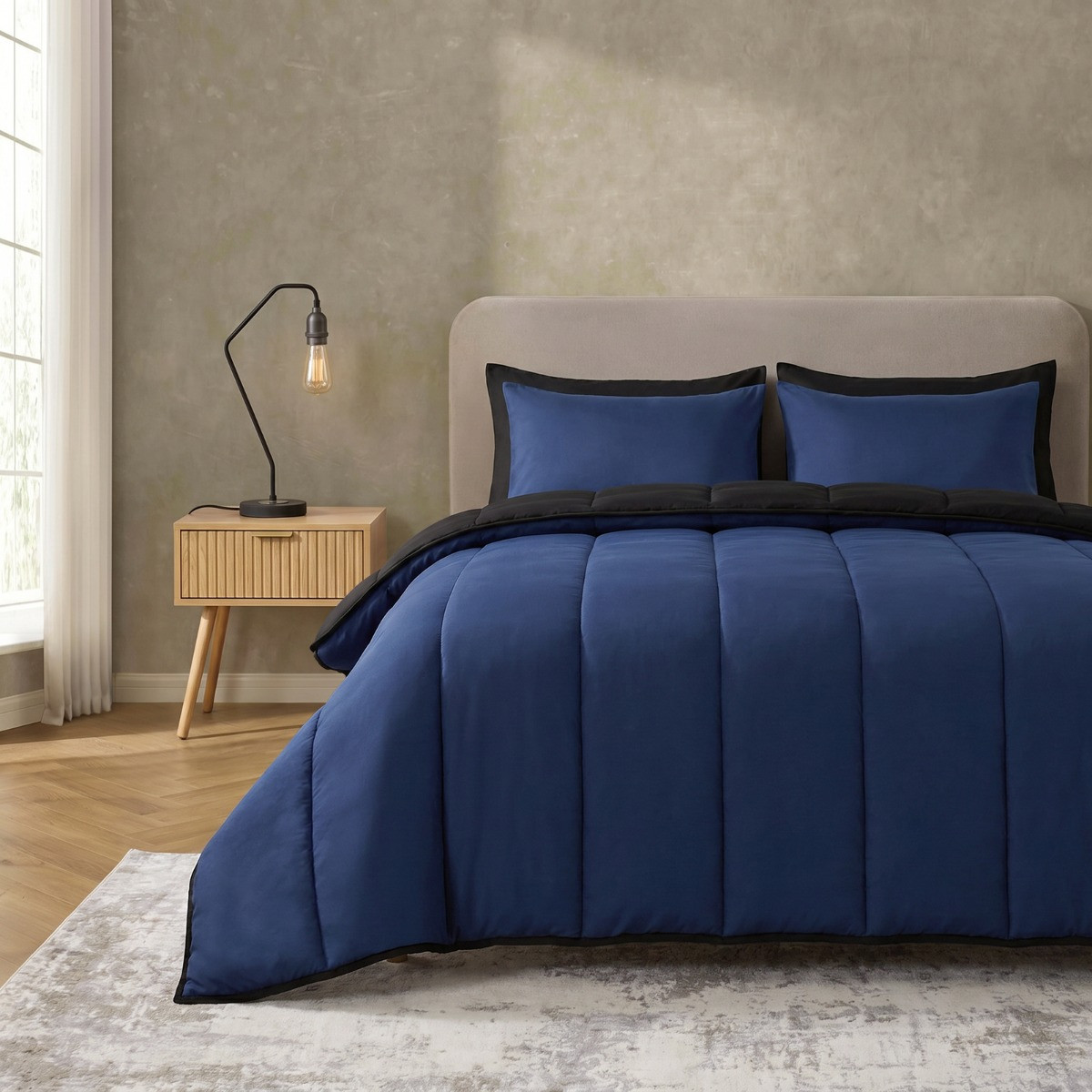 OHS Coverless 10.5 Tog Reversible Duvet Set - Black/Navy>