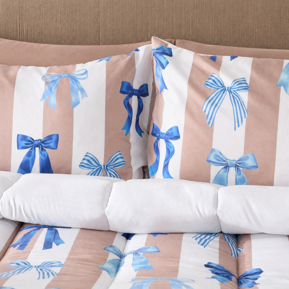 OHS Multi Bow Stripe Coverless 10.5 Tog Duvet Set - Natural/White>