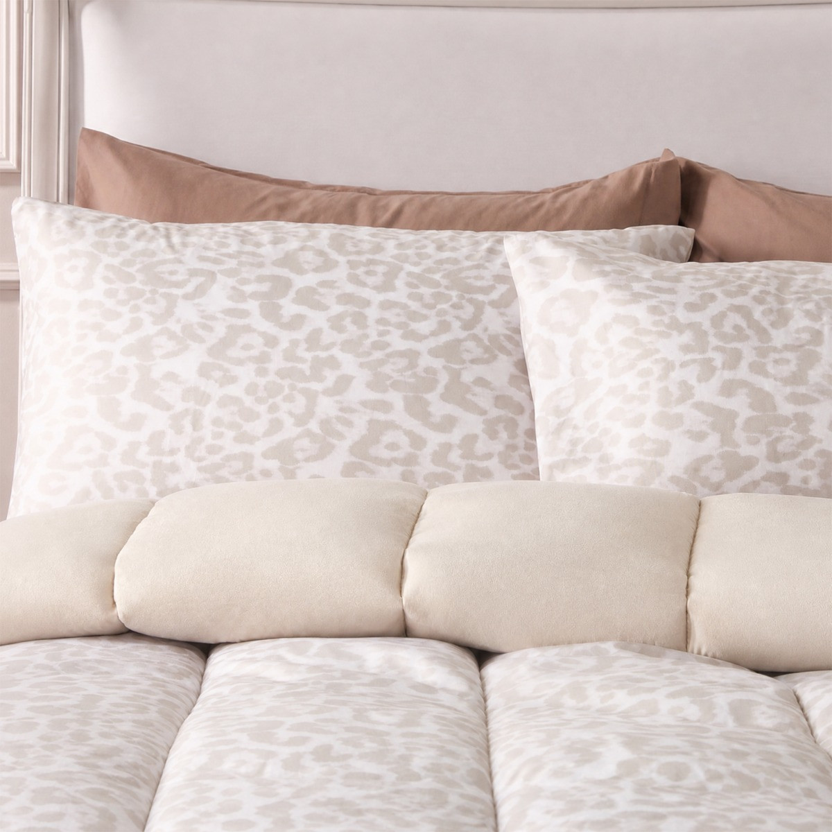 OHS Leopard Print Coverless 10.5 Tog Duvet Set - Stone>