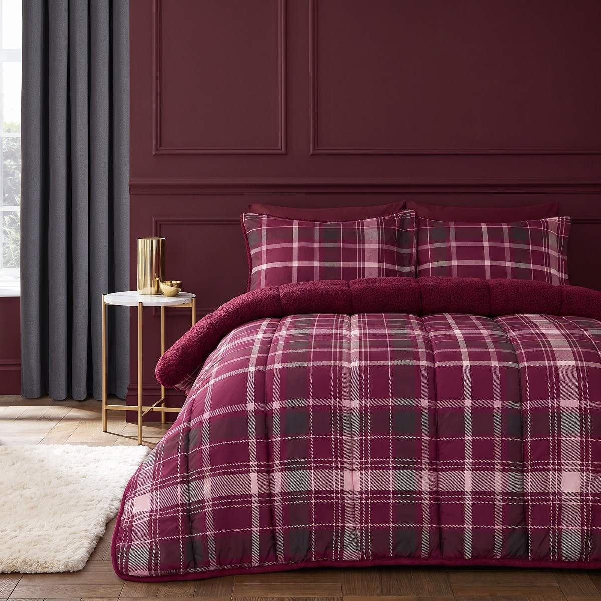 OHS Check Coverless Sherpa Fleece 10.5 Tog Duvet Set - Burgundy>