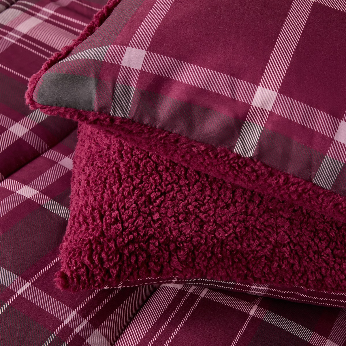 OHS Check Coverless Sherpa Fleece 10.5 Tog Duvet Set - Burgundy>