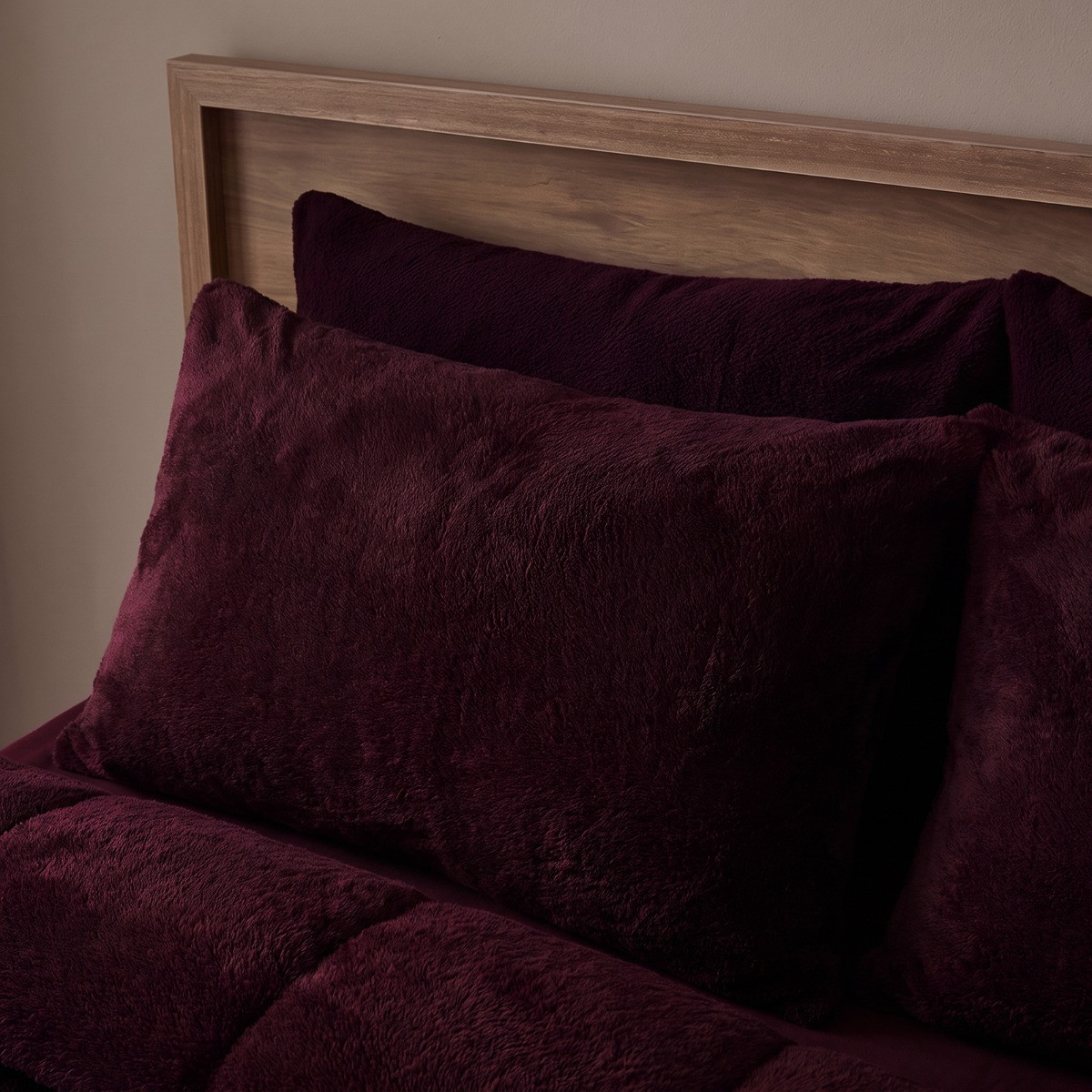 OHS Teddy Coverless 10.5 Duvet Set - Plum>