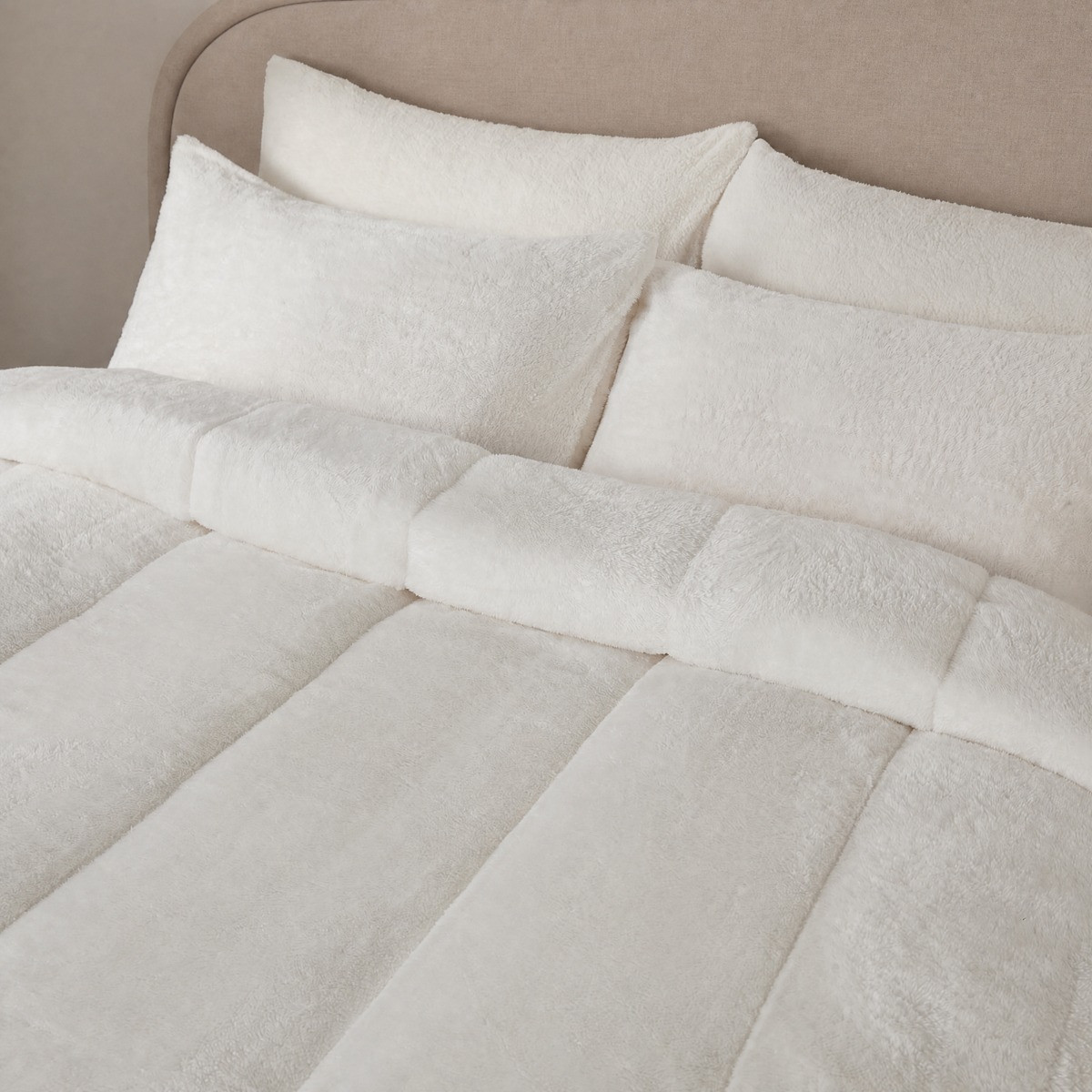 OHS Teddy Coverless 10.5 Duvet Set - White>