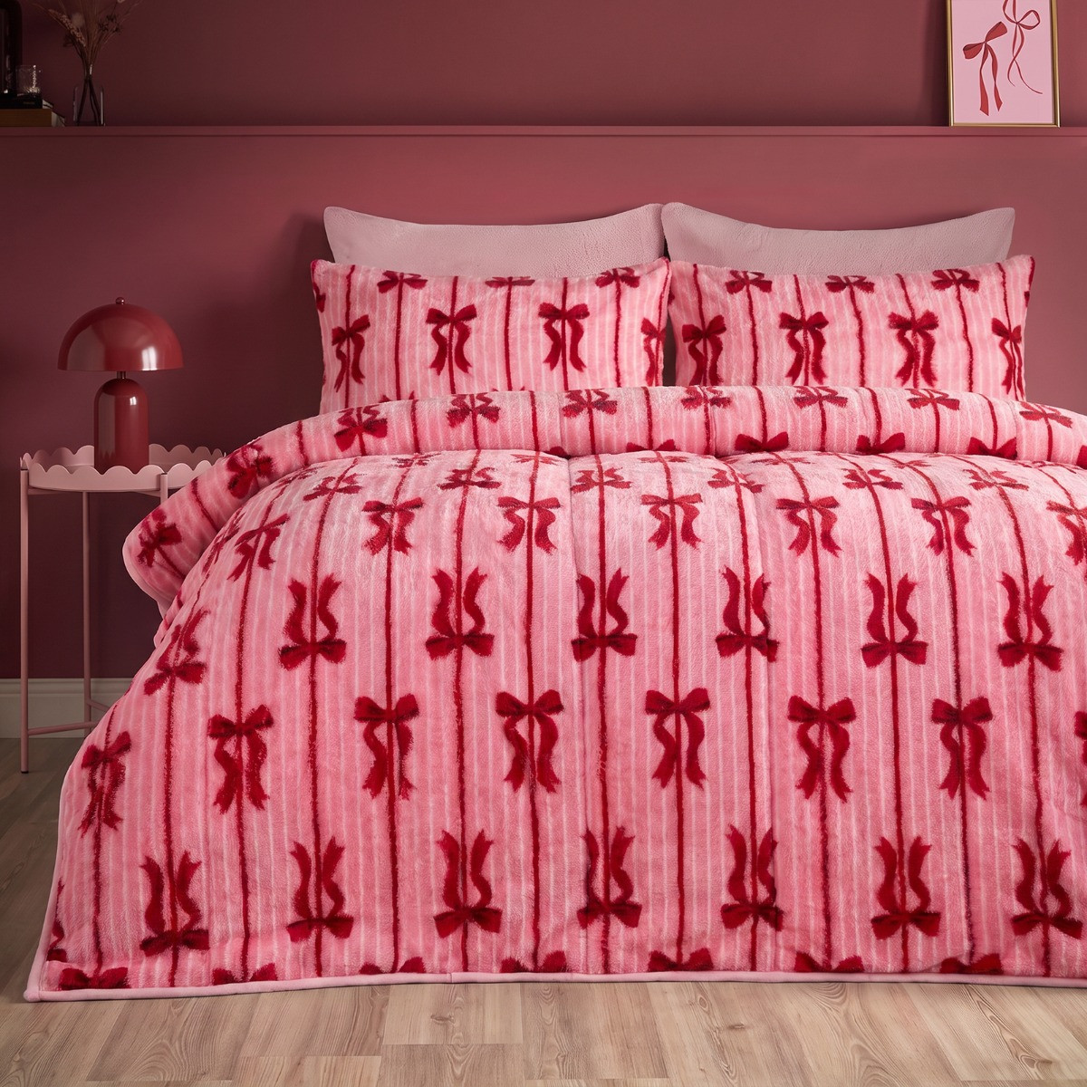 OHS Bow Stripe Print Teddy Coverless 10.5 Tog Duvet Set - Pink>