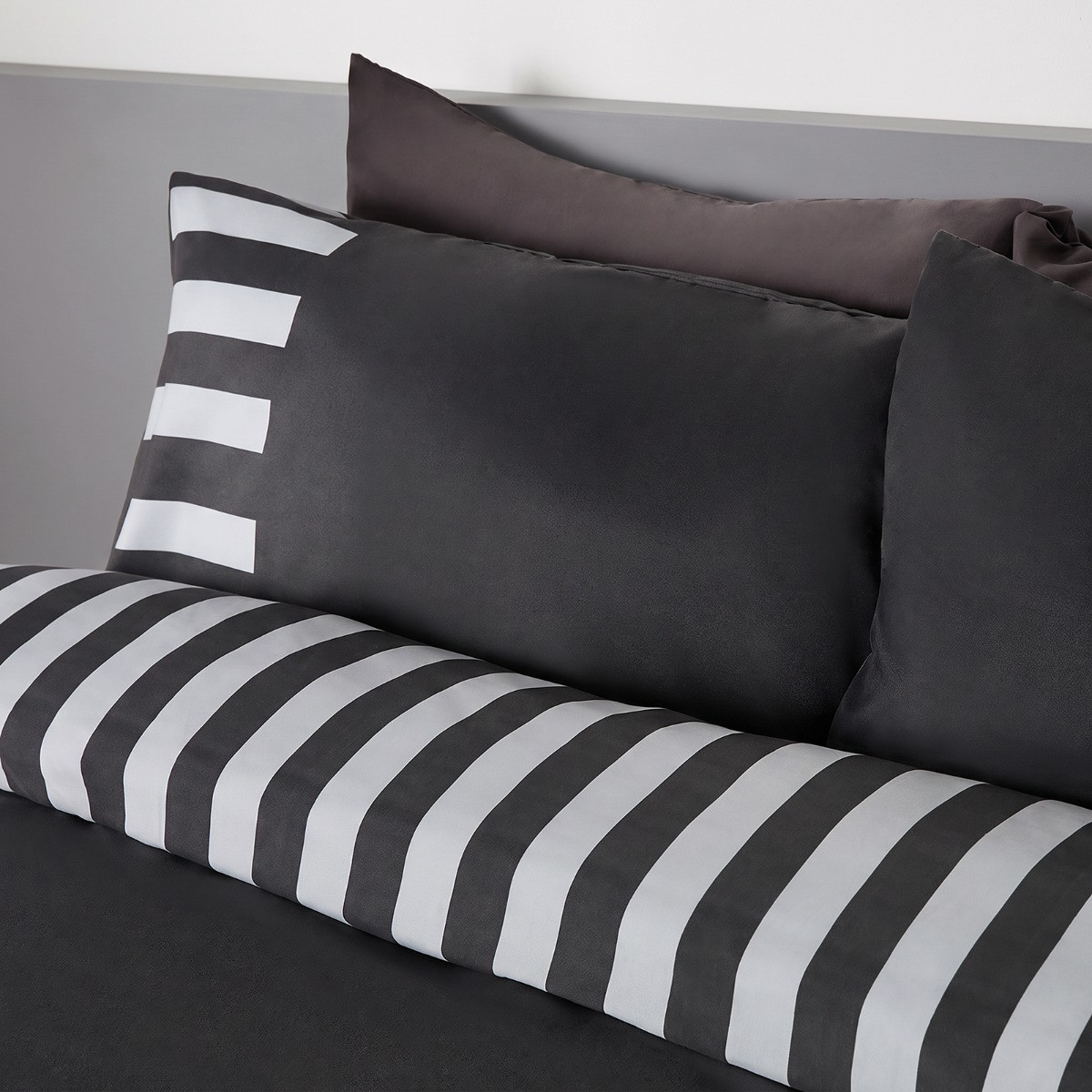 OHS Stripe Edge Duvet Cover Set - Charcoal/Silver>