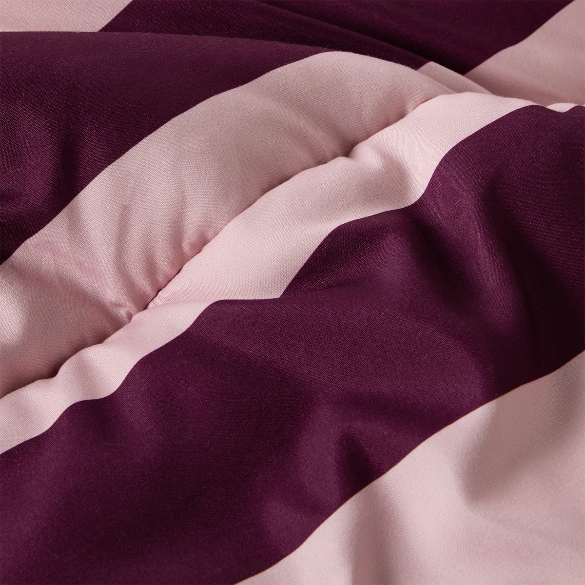 OHS Stripe Coverless 10.5 Tog Duvet Set - Burgundy/Blush>