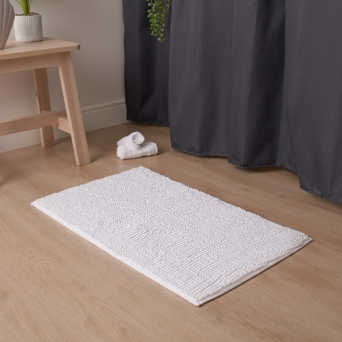 Brentfords Noodle Bath Mat White