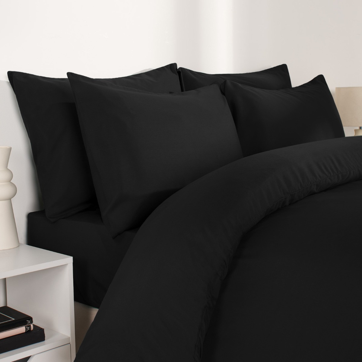 Brentfords Plain Duvet Cover Quilt with Pillowcase - Black, Single>