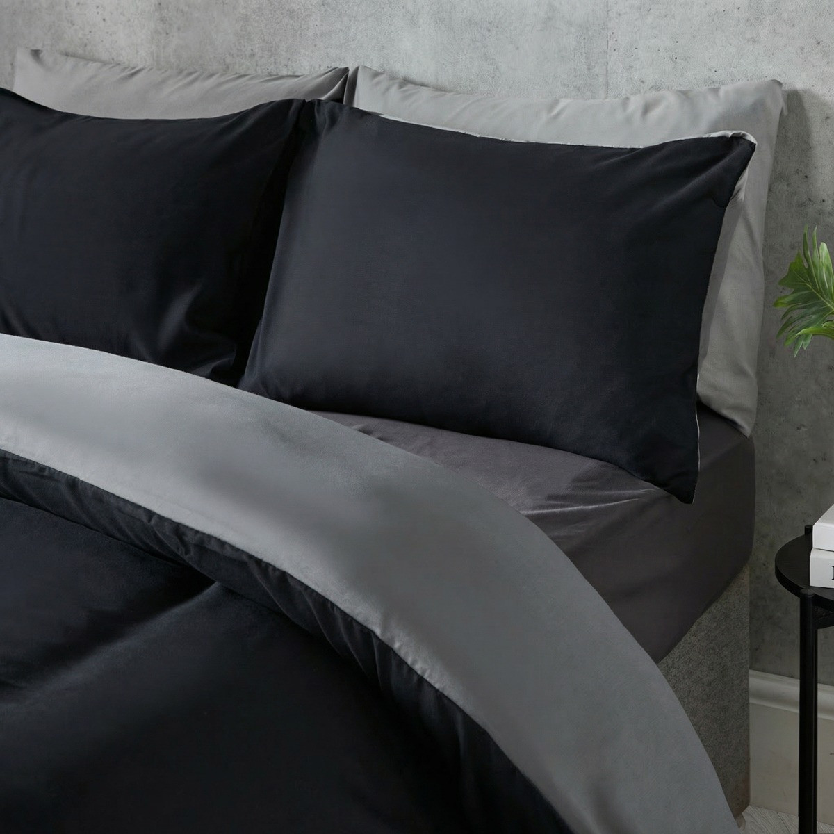 OHS Plain Duvet Cover King Size Set - Black/Grey>