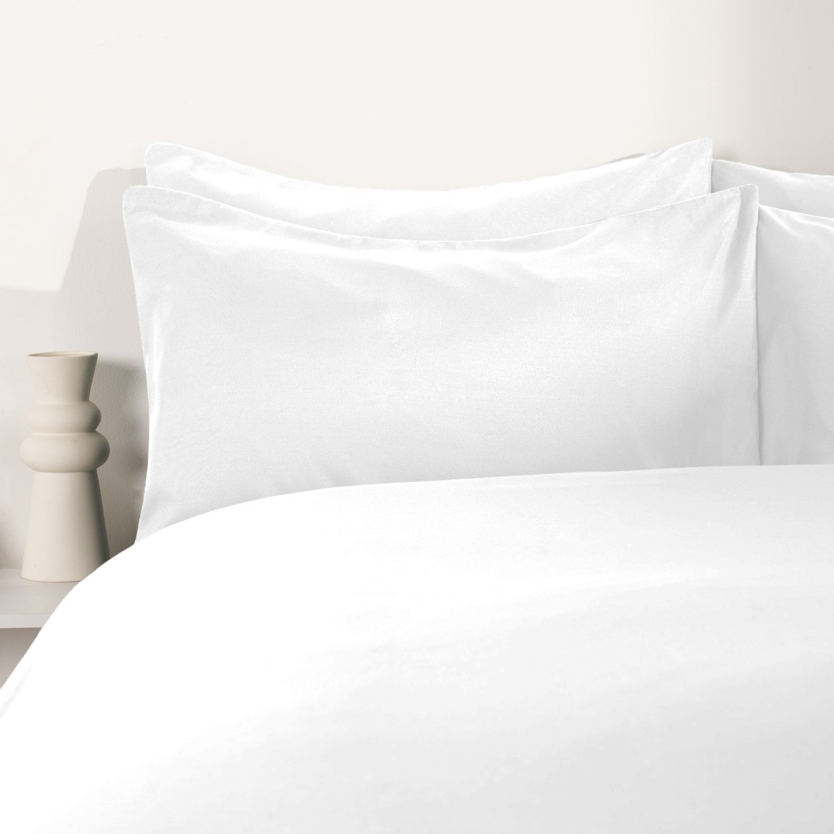 Brentfords Plain Duvet Double Cover with Pillowcases - White>