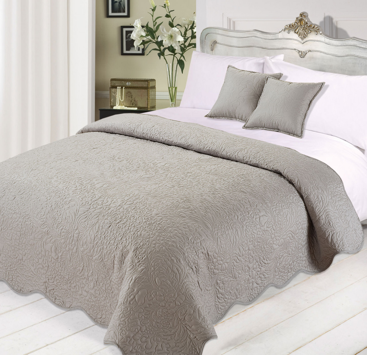 Quilted Embossed Bedspread with Cushions Set -Silver>
