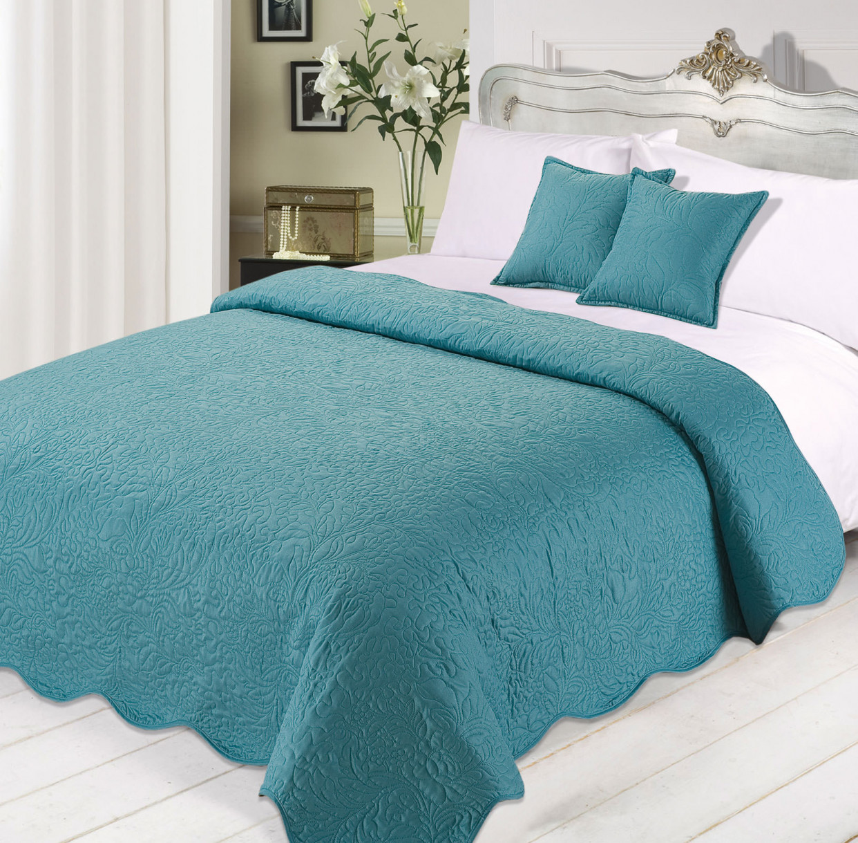 Quilted Embossed Bedspread with Cushions Set -Teal>