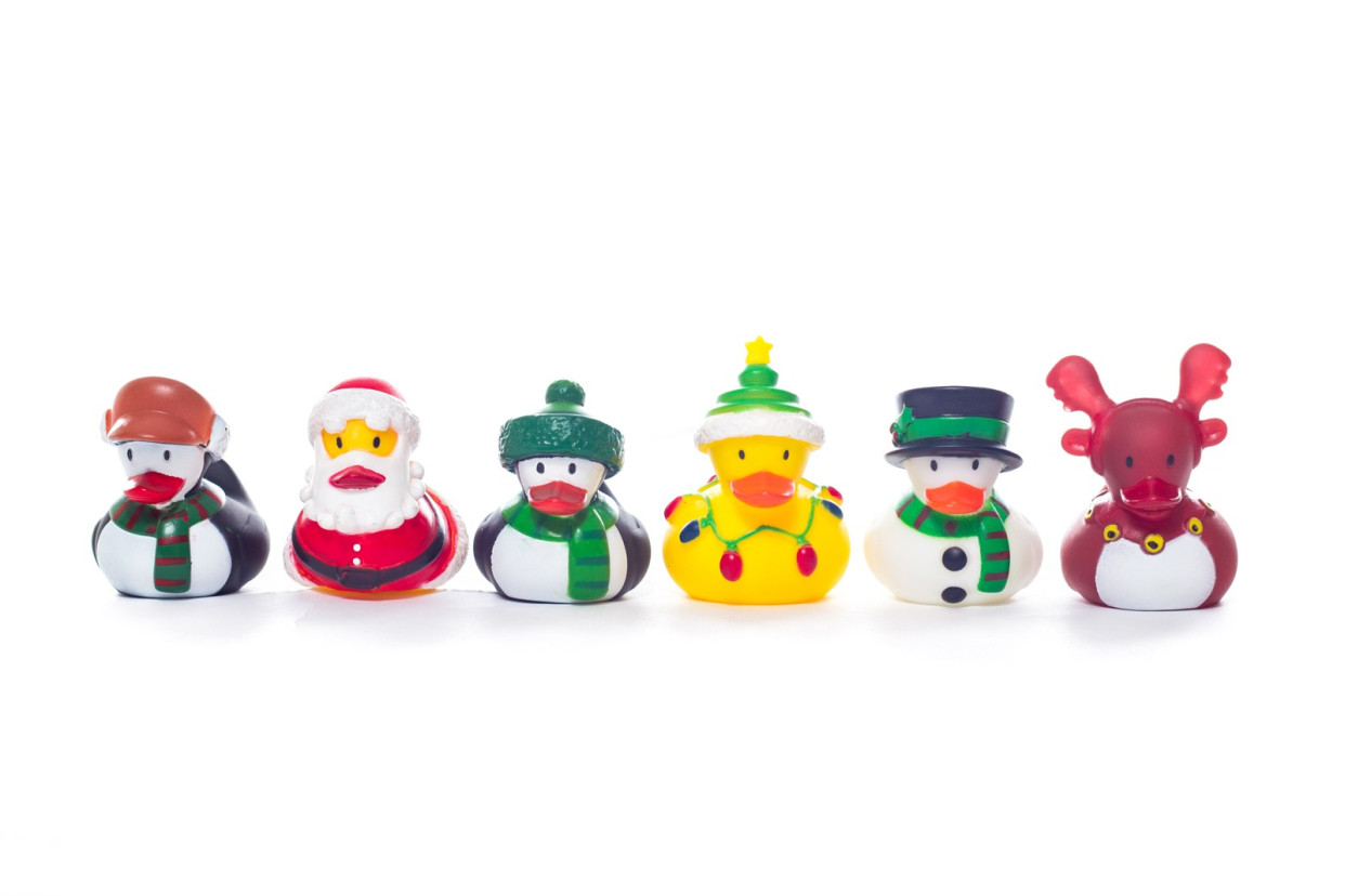 OHS Quackers Christmas Rubber Ducks Bath Toys, Multi - 6 Pack>