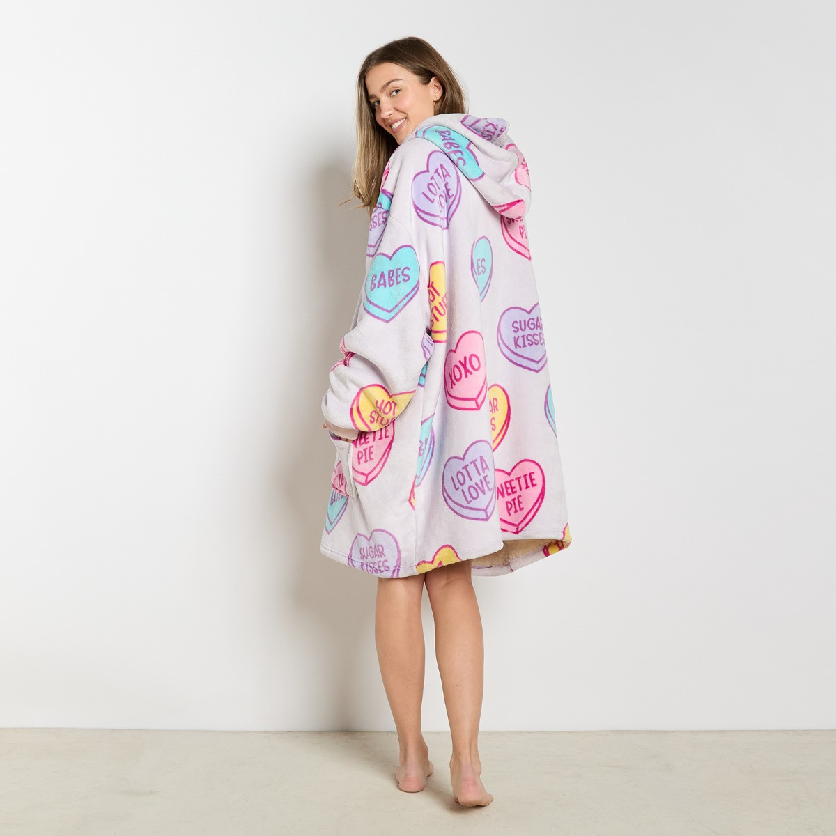 OHS Supersoft Adults Slogan Candy Hearts Hoodie Blanket - Lilac>