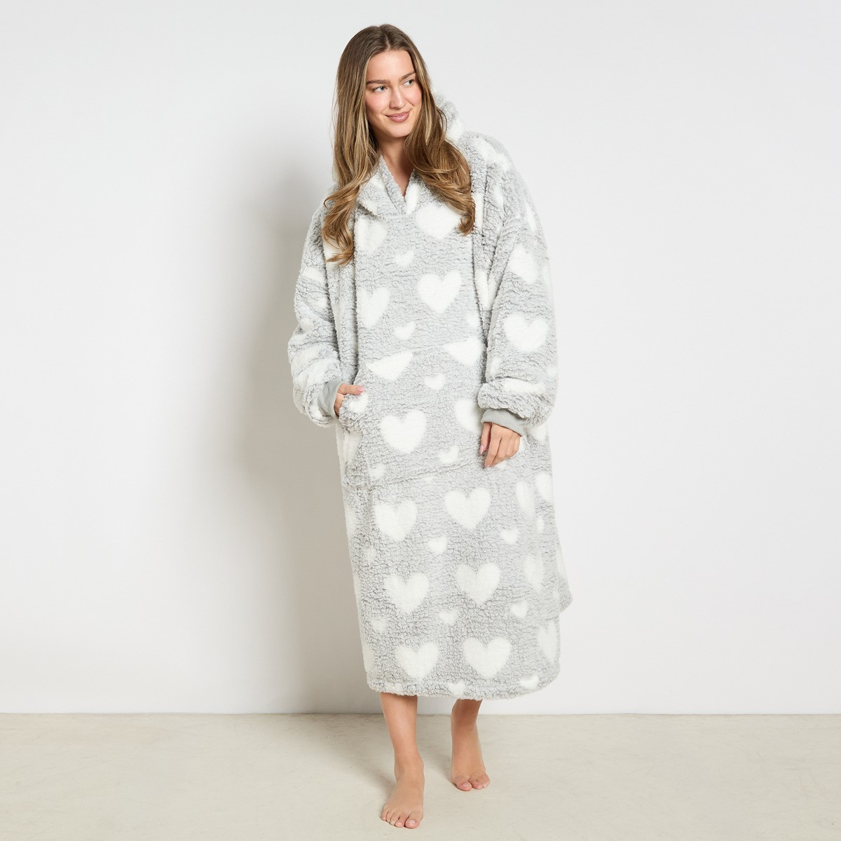 OHS Adults Extra Long Heart Teddy Marl Hoodie Blanket - Charcoal >