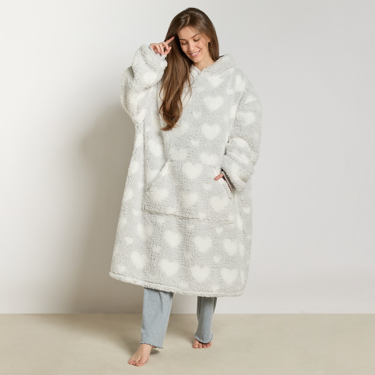 OHS Adults Extra Long Heart Teddy Marl Hoodie Blanket - Charcoal >