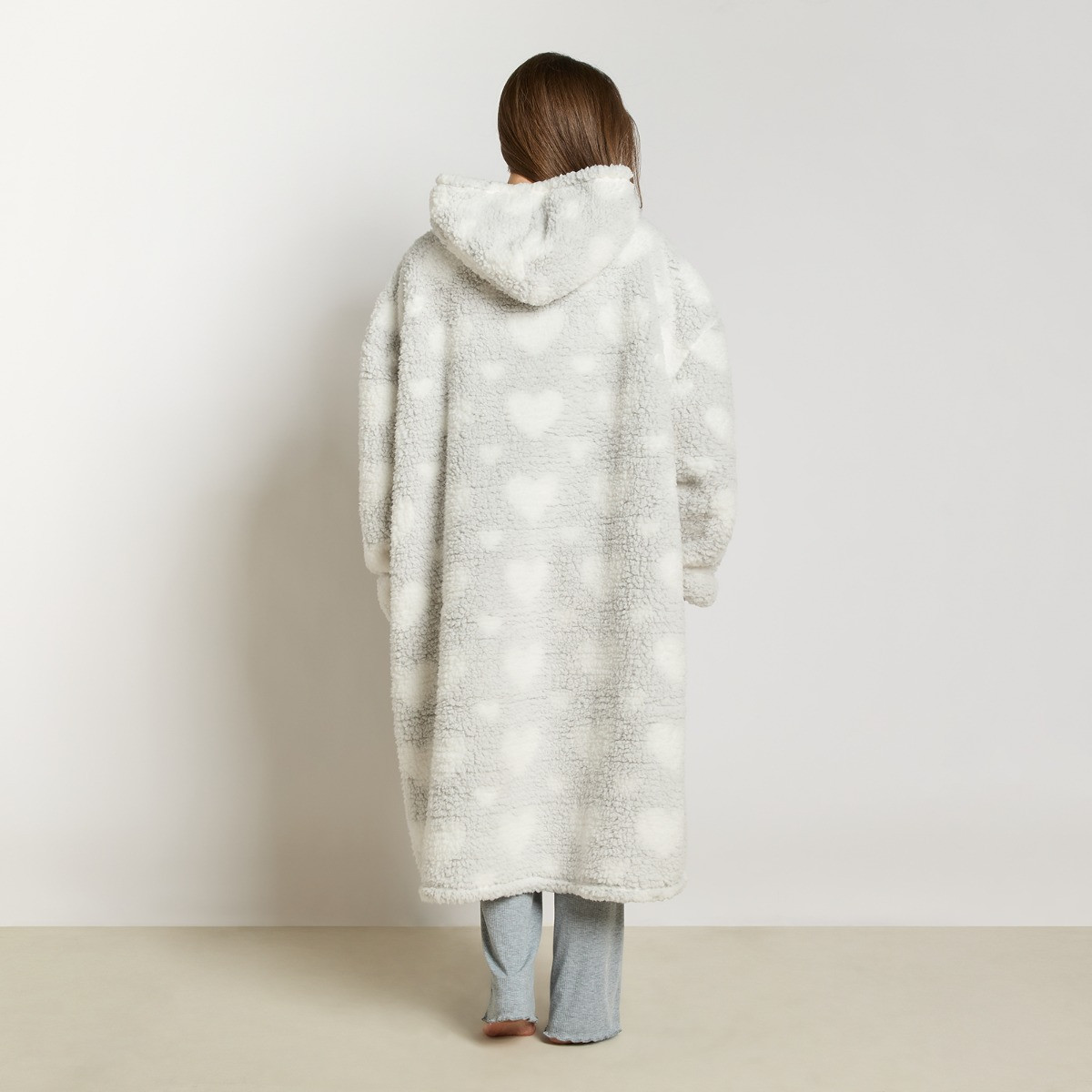 OHS Adults Extra Long Heart Teddy Marl Hoodie Blanket - Charcoal >