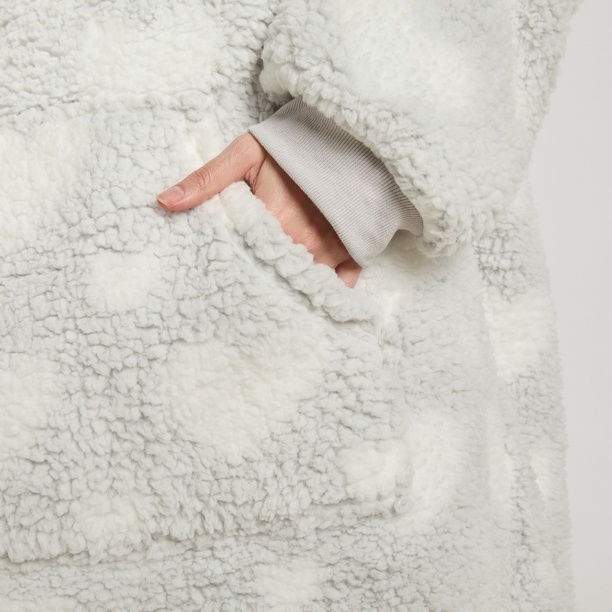 OHS Adults Extra Long Heart Teddy Marl Hoodie Blanket - Charcoal >