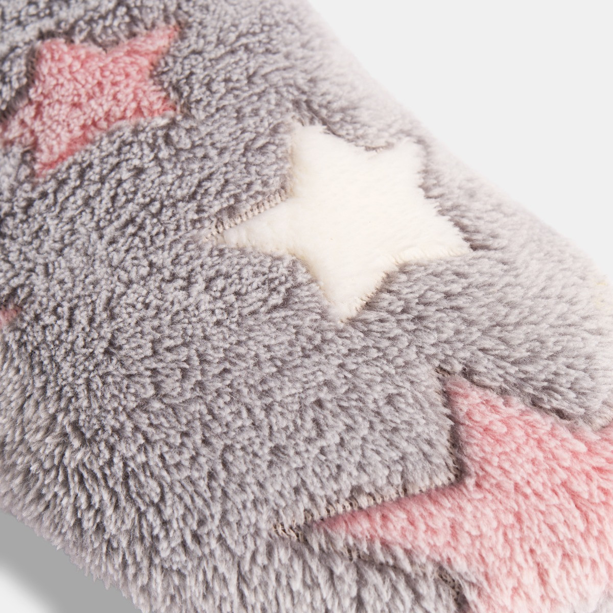 OHS Star Print Fleece Sherpa Reverse Slipper Socks - Grey >