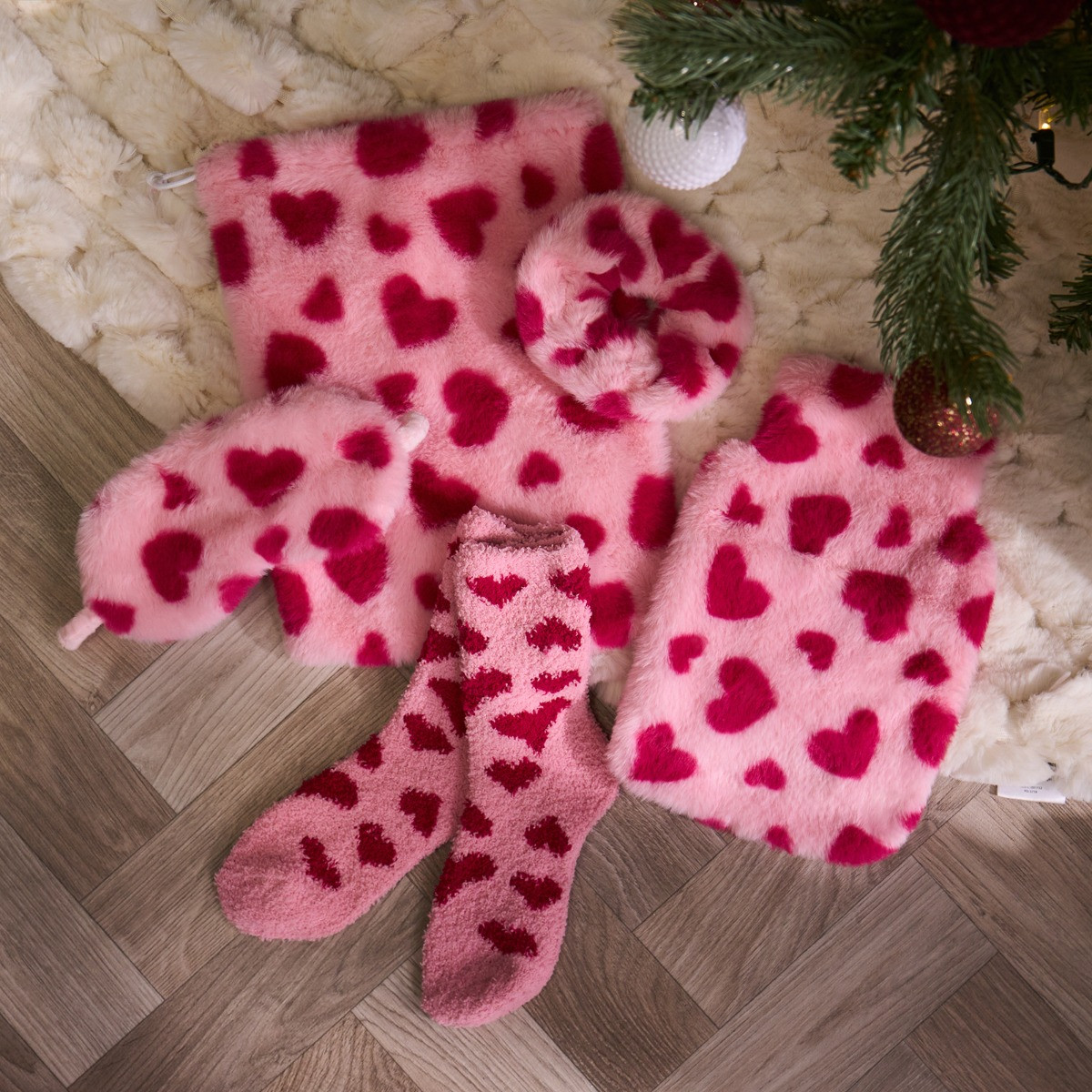 OHS Heart Print Cosy Hot Water Bottle Gift Set - Pink >
