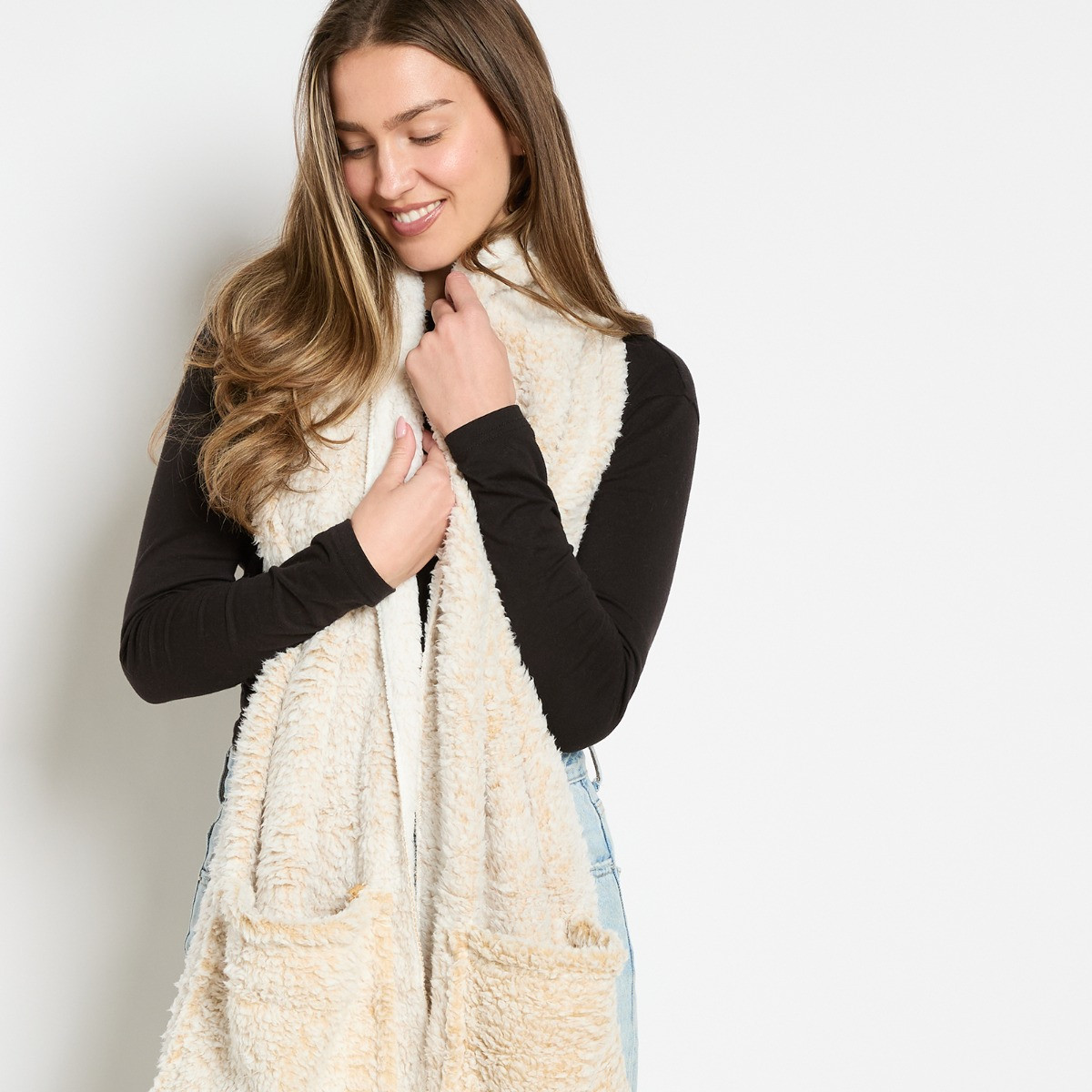 OHS Teddy Marl Pocket Scarf - Beige >
