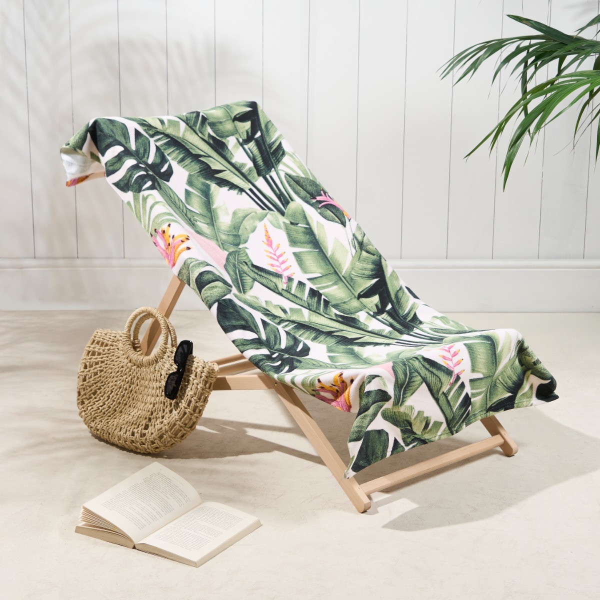OHS Tropical Print Beach Towel - Green>