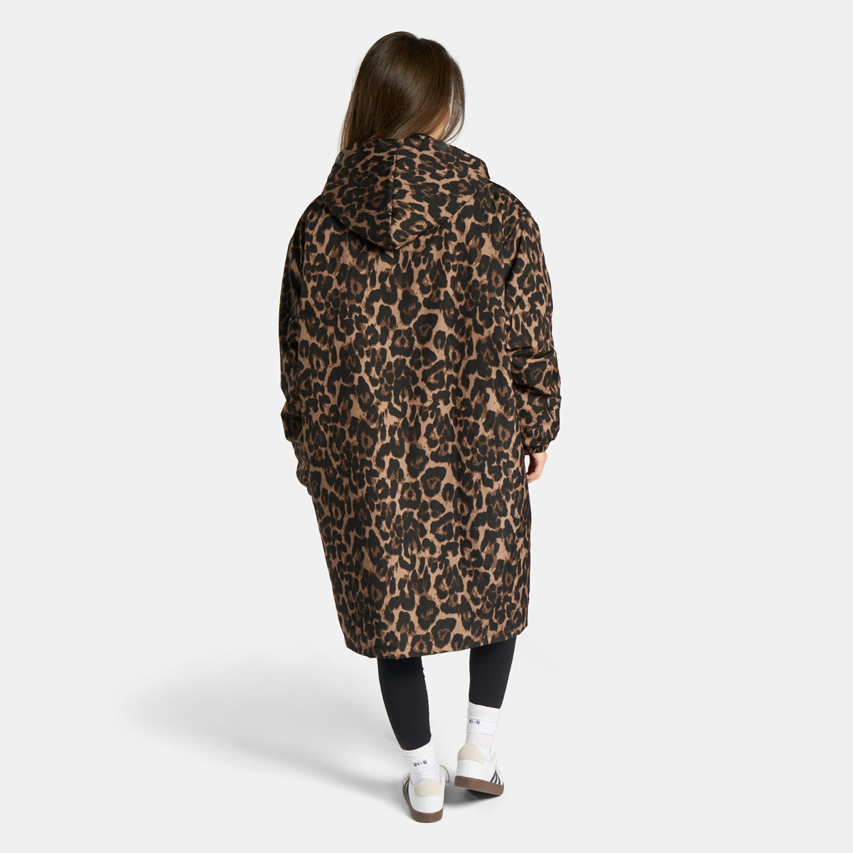 OHS Adults Water Resistant Leopard Print Sherpa Drying Robe - Natural>