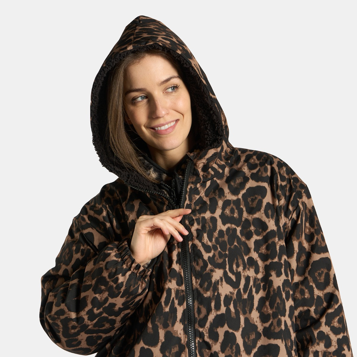 OHS Adults Water Resistant Leopard Print Sherpa Drying Robe, Natural - L/XL>