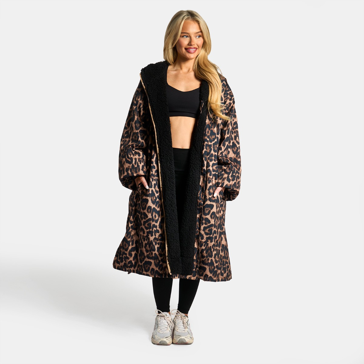 OHS Adults Water Resistant Leopard Print Sherpa Drying Robe - Natural>