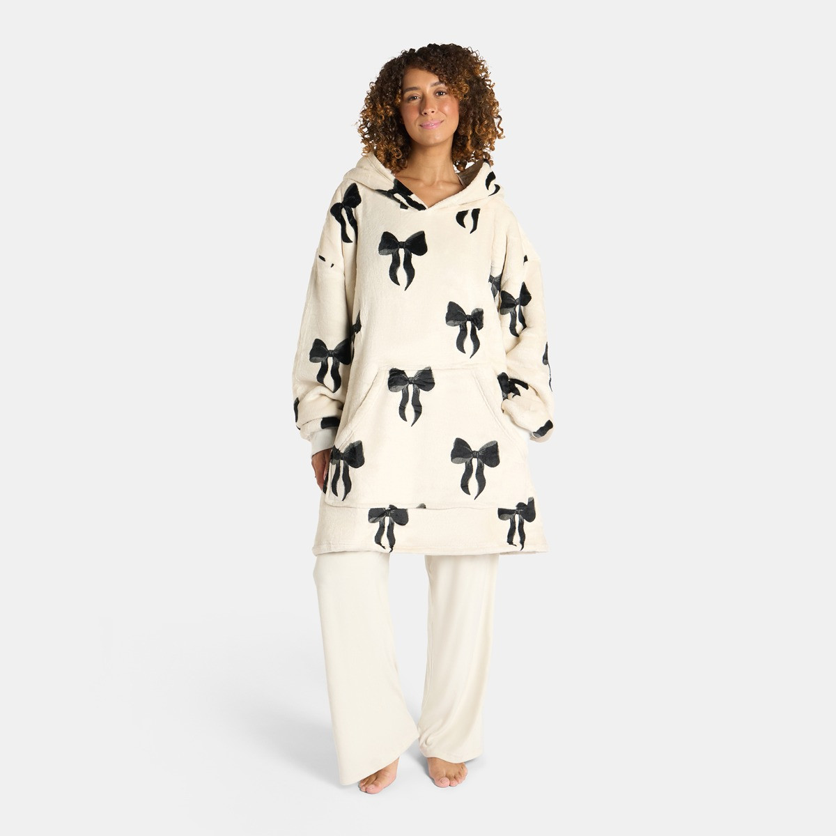 OHS Adults Bow Print Hoodie Blanket - Monochrome>