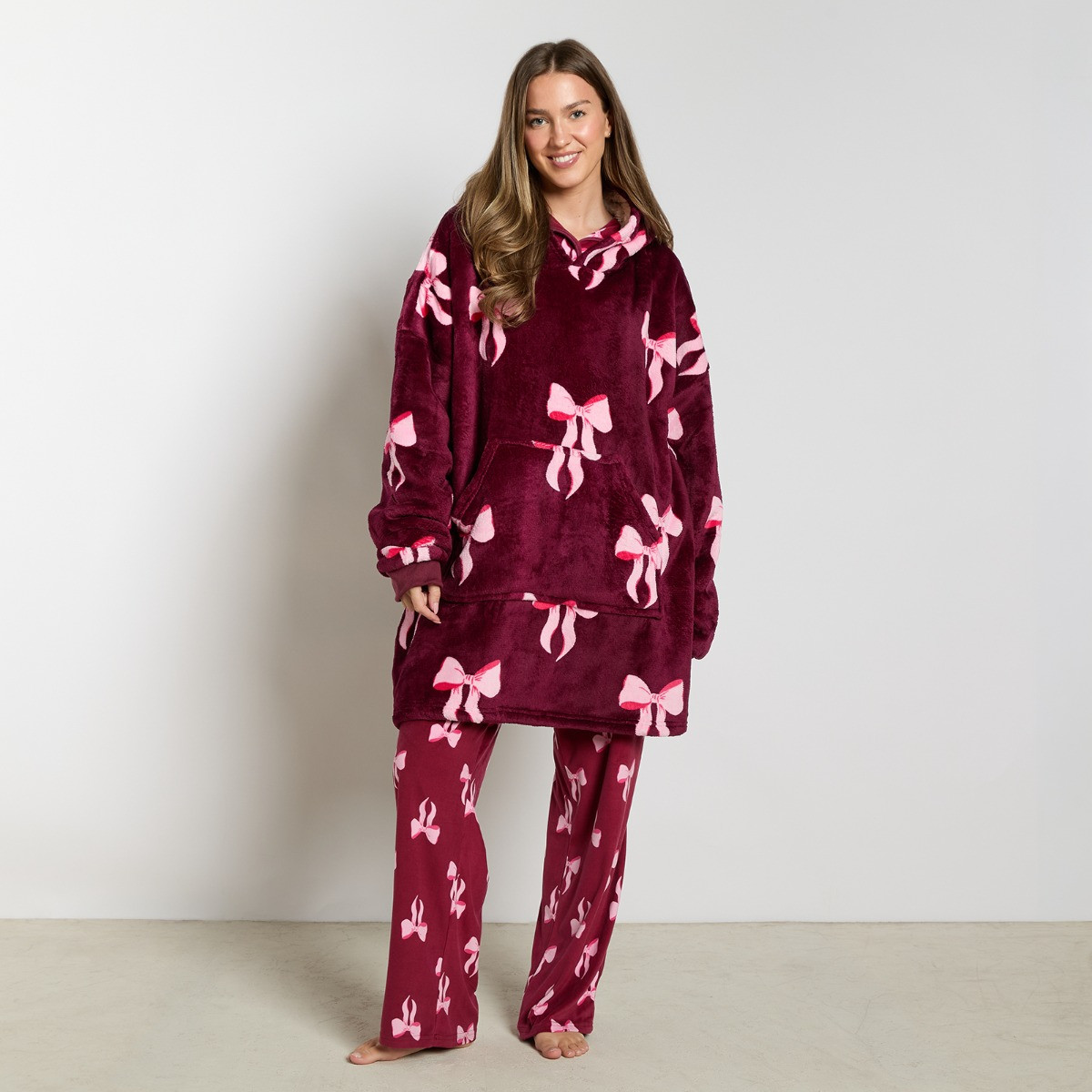 OHS Adults Bow Print Hoodie Blanket - Burgundy/Pink>