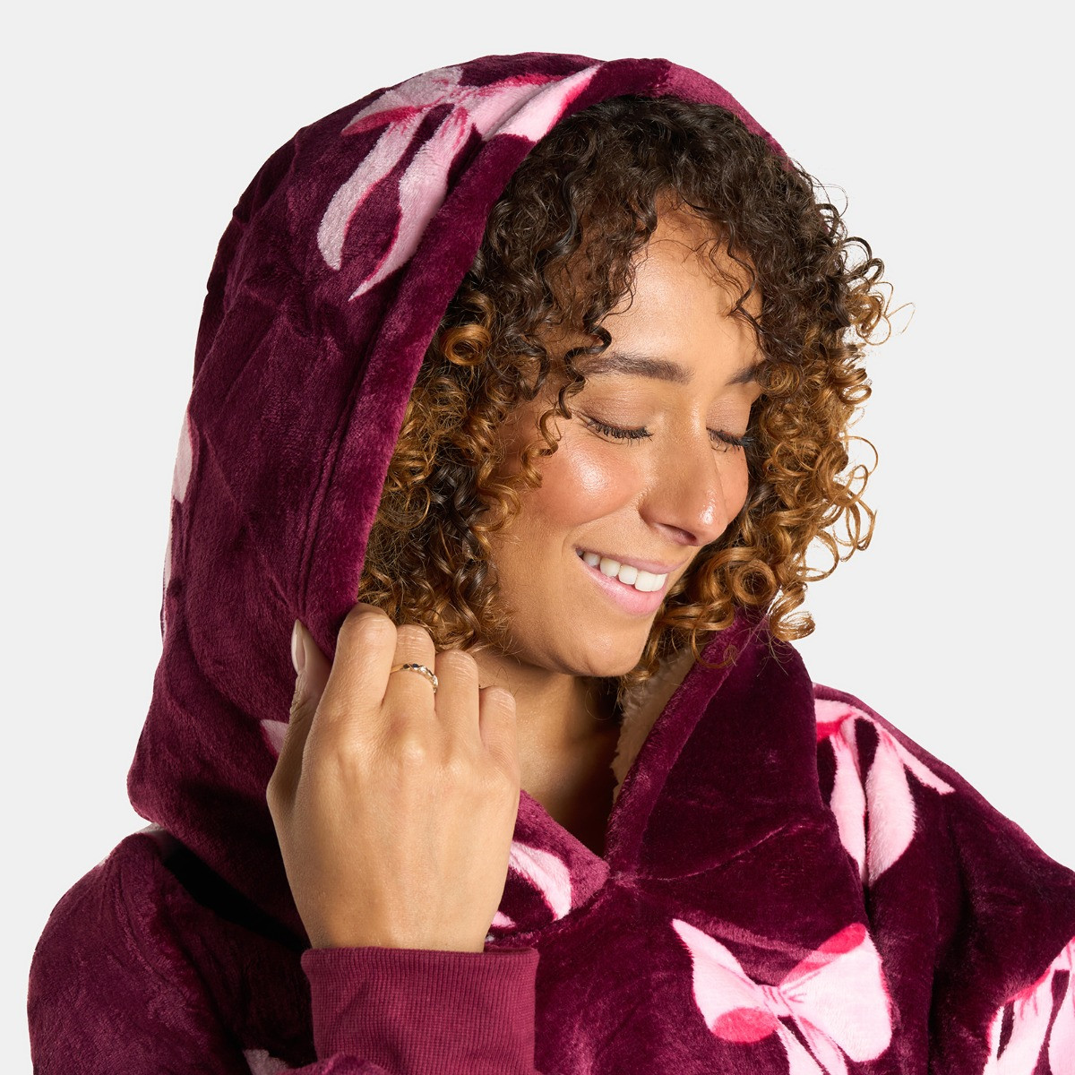 OHS Adults Bow Print Hoodie Blanket - Burgundy/Pink>