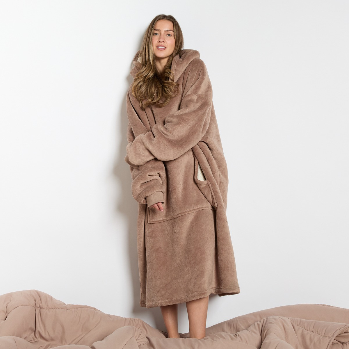OHS Adults Extra-Long Sherpa Hoodie Blanket - Mink>