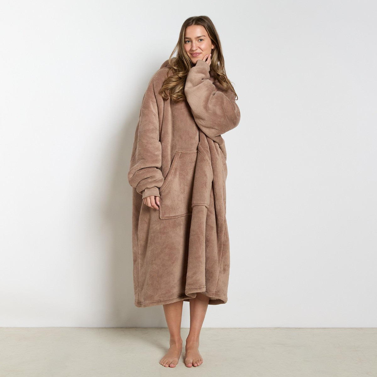 OHS Adults Extra-Long Sherpa Hoodie Blanket - Mink>