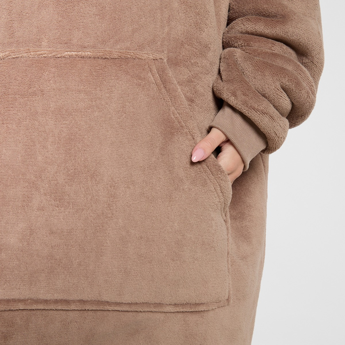 OHS Adults Extra-Long Sherpa Hoodie Blanket - Mink>