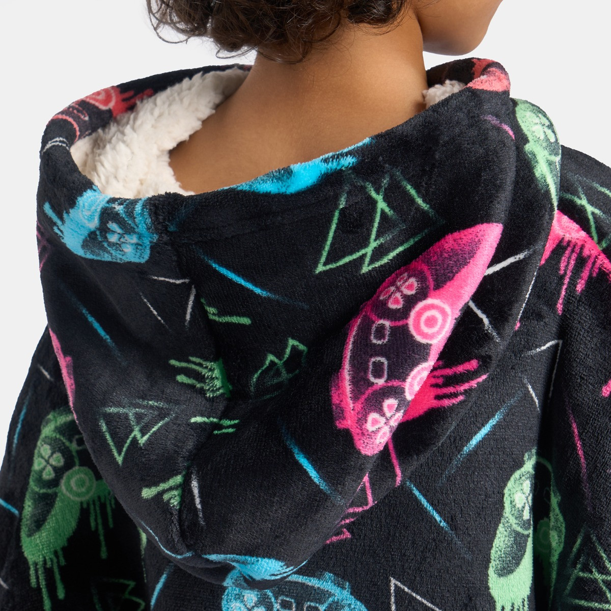 OHS Kids Neon Drip Gaming Print Hoodie Blanket - Black>