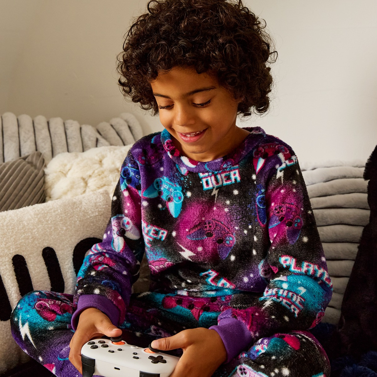 OHS Kids Gaming Ombre Pyjama Set, Purple - 5-6 Years>