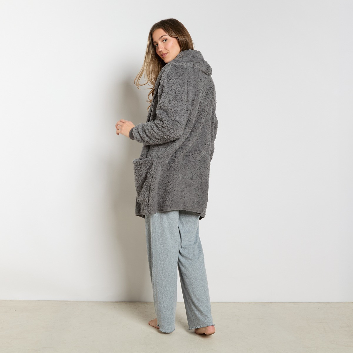 OHS Waterfall Teddy Fleece Cardigan - Charcoal>