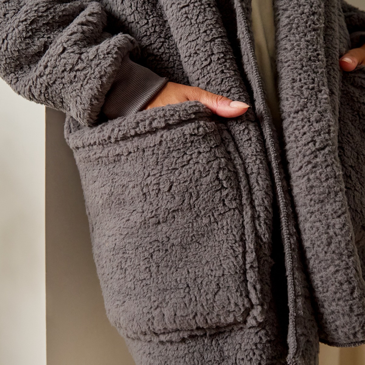 OHS Waterfall Teddy Fleece Cardigan - Charcoal>