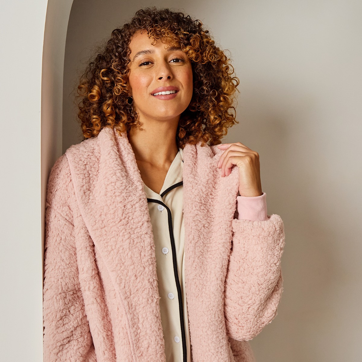 OHS Waterfall Teddy Fleece Long Length Cardigan - Blush>