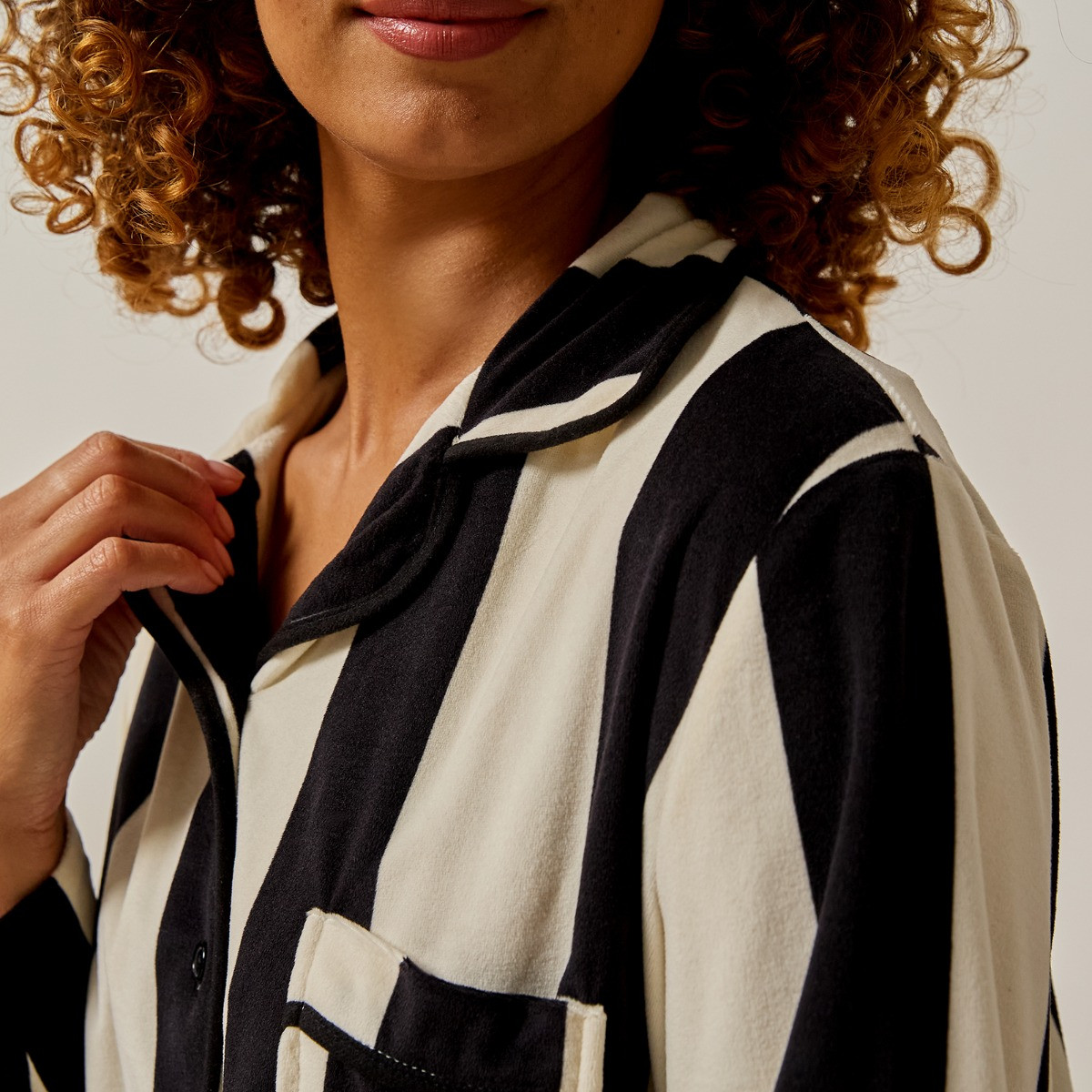 OHS Mono Stripe Button Through Pyjama Set, Monochrome - Large/Extra Large>
