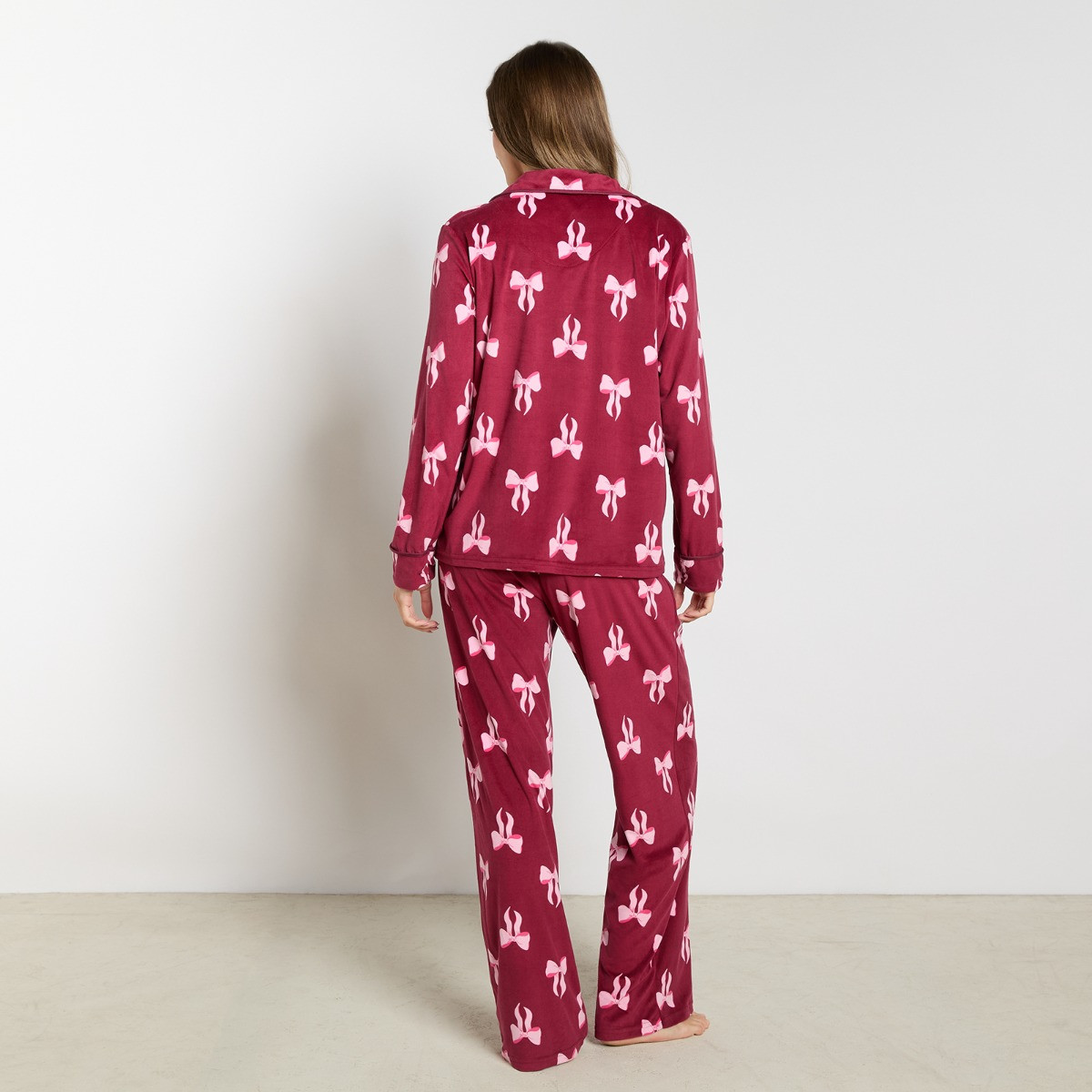 OHS Pink Bow Button Through Pyjama Set, Burgundy - Large/Extra Large>