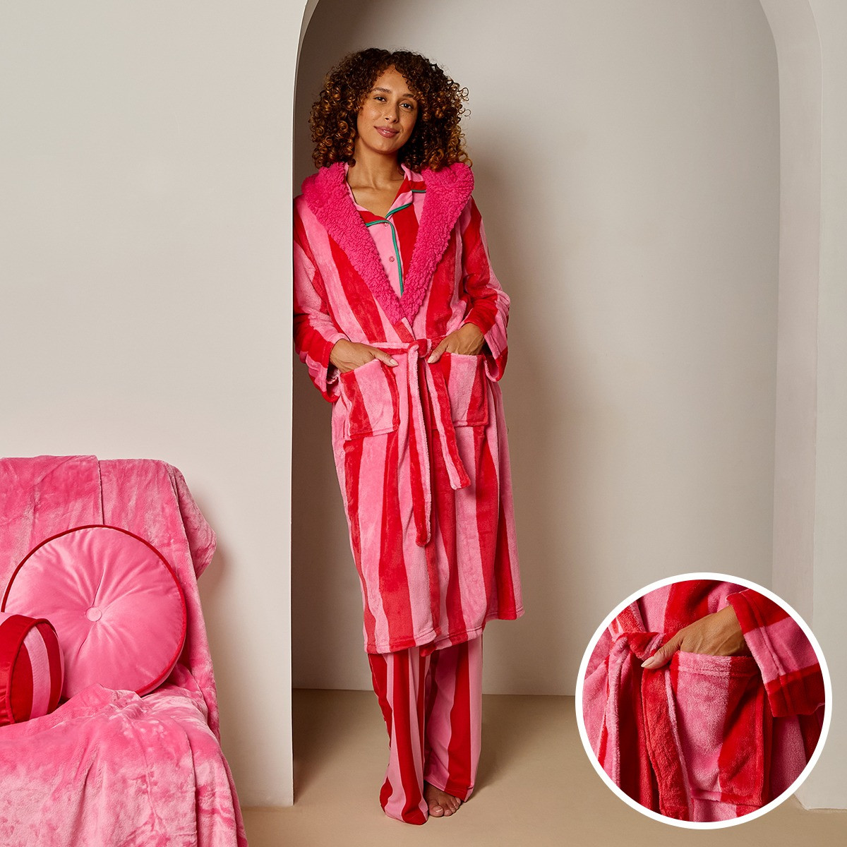 OHS Flannel Fleece Candy Stripe Dressing Gown, Adult - Pink>