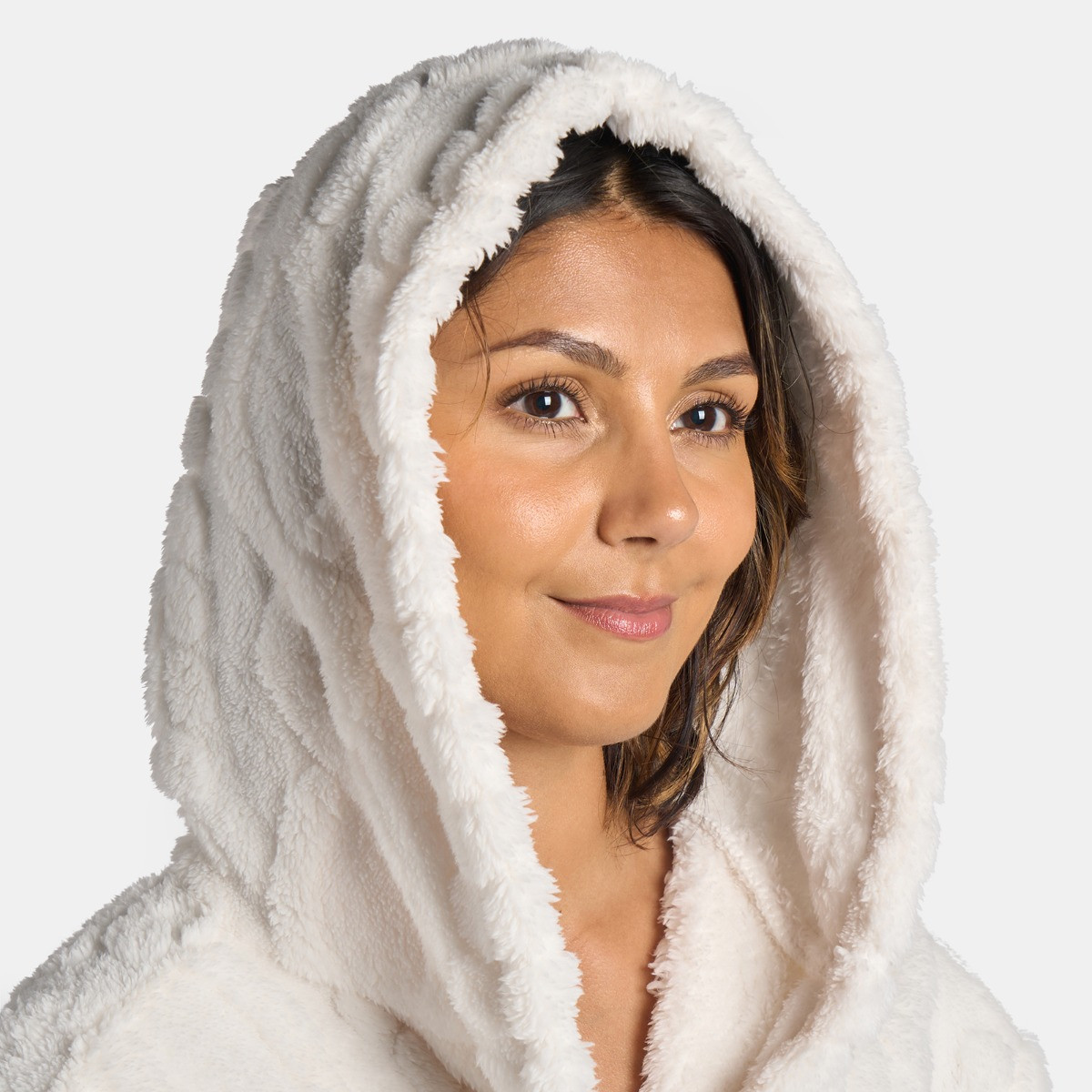 OHS Cable Knit Dressing Gown - Cream>