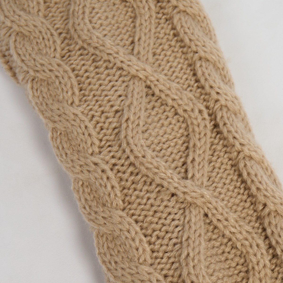 OHS Cable Knit Socks - Natural>