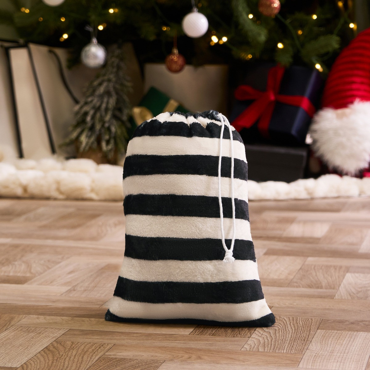 OHS Monochrome Stripe Hot Water Bottle Gift Set - Monochrome >