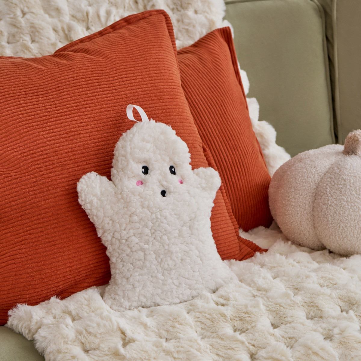 OHS Ghost Microwaveable Hottie - Cream>